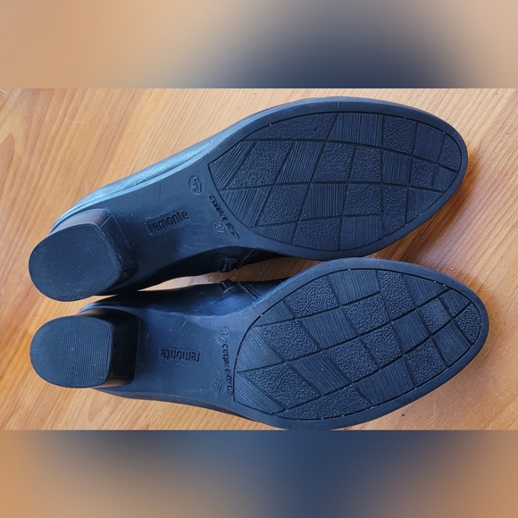 Women's Remonte Lined Short Boots - Picture 6 of 9